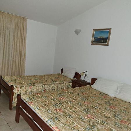 The Four Fish Apartment Petrovac Exterior photo