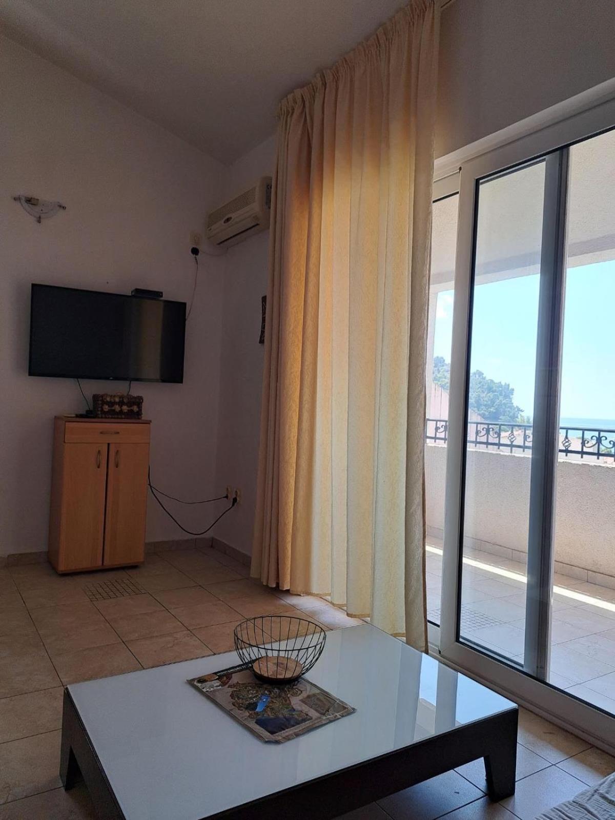 The Four Fish Apartment Petrovac Exterior photo